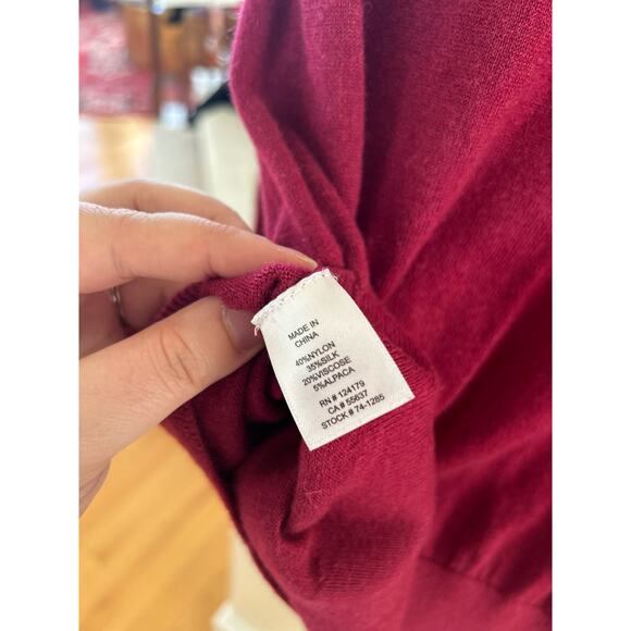 Johnston & Murphy Silk & Alpaca Blend Red V-Neck Sweater - Picture 4 of 5